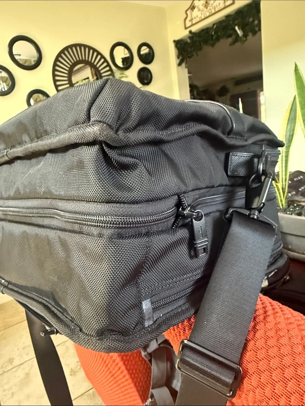 TUMI Alpha 2 Expandable Organizer Laptop Brief